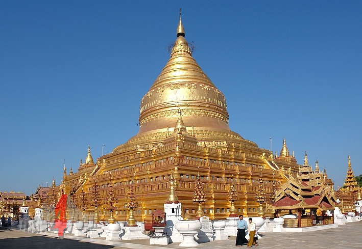 Golden Shwezigon Pagoda in Bagan