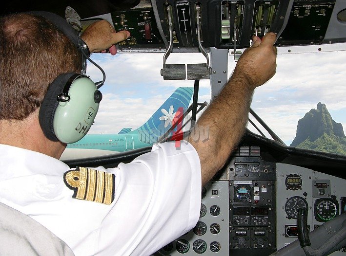 Im Cockpit von Moorea Air