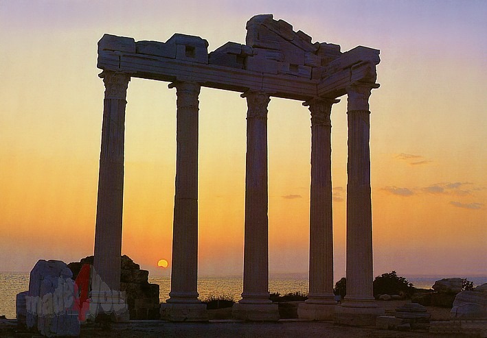 Sunset at Apollon temple in Side