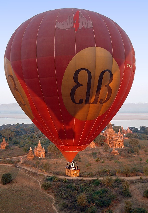Hot Air Ballooning in Bagan