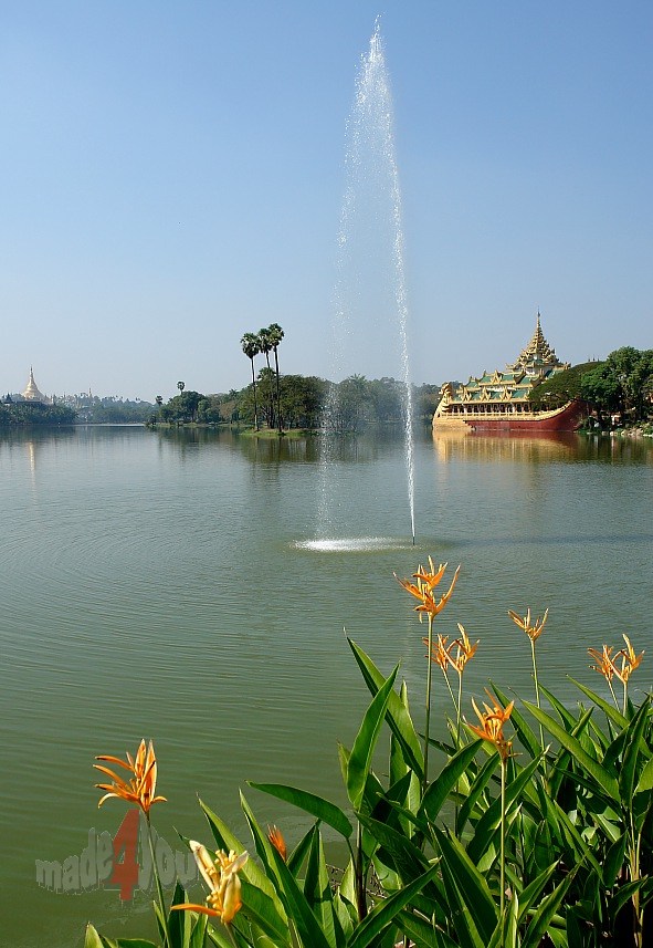 Karaweik Park in Yangon