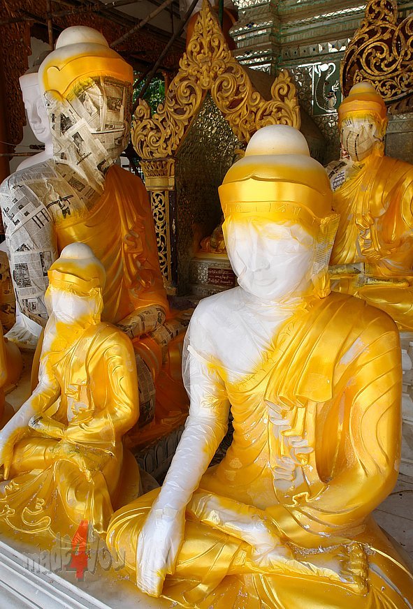 Buddhas under repair