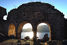 Byzantinische Ruinen auf der Insel Gemiler