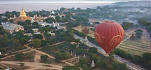 Shwezigon Pagoda in Bagan