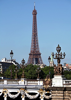 Eiffel Tower from Place de la Concorde