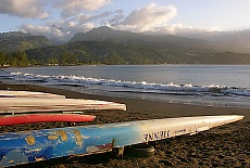 Maori boats am Venus beach