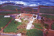 Banana plantage with finca