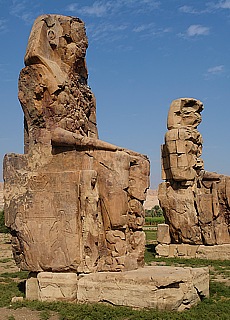 Gigant colossus of Memnon