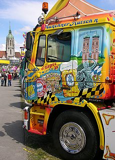 Painted Truck at springfestival Munich